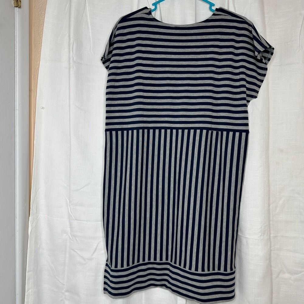 Umgee Dress Woman's Medium Hi Lo Hem w/ Pockets Grey & Navy Striped NWT - Picture 9 of 11